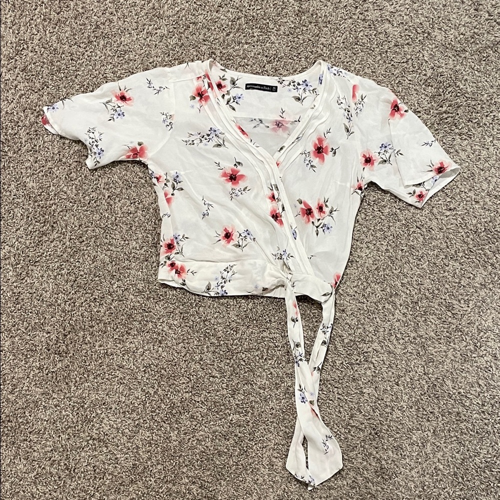 Abercrombie & Fitch Cream Short Sleeve Wrap Blouse